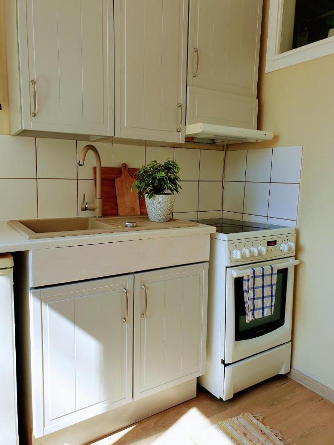 Sunny Apartment, 7 Min With Tram To The Old Town Tallin Zewnętrze zdjęcie